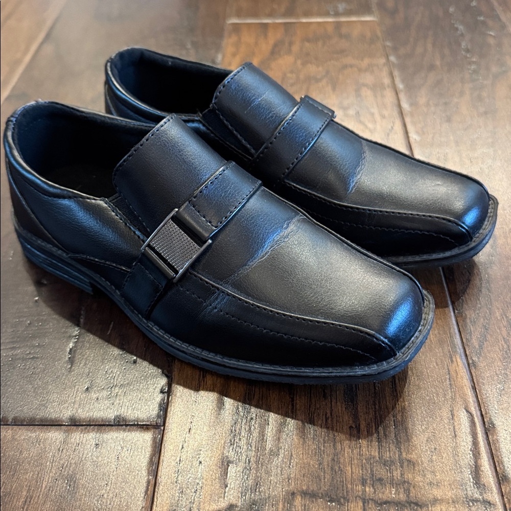 Boys Falls Creek LEO Black Slip On Dress Shoes Size 13 Loafers Easter